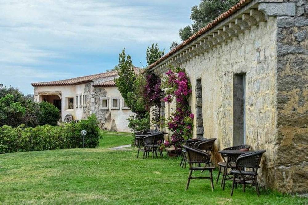 Tenuta Pilastru Country Resort & Spa Arzachena Ngoại thất bức ảnh